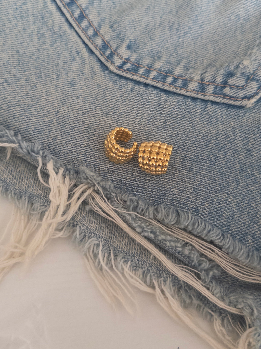 Dourada Earcuff