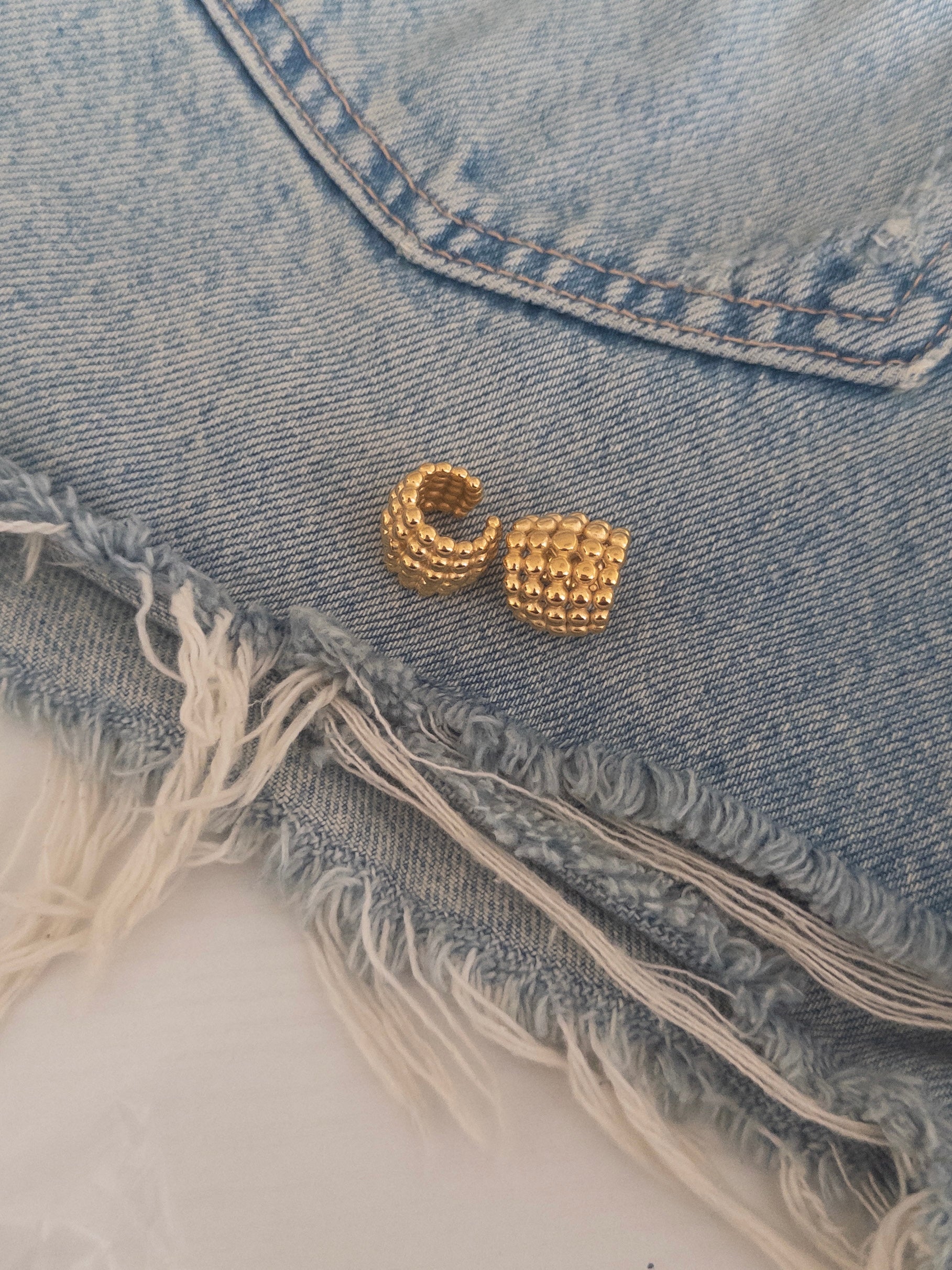 Dourada Earcuff